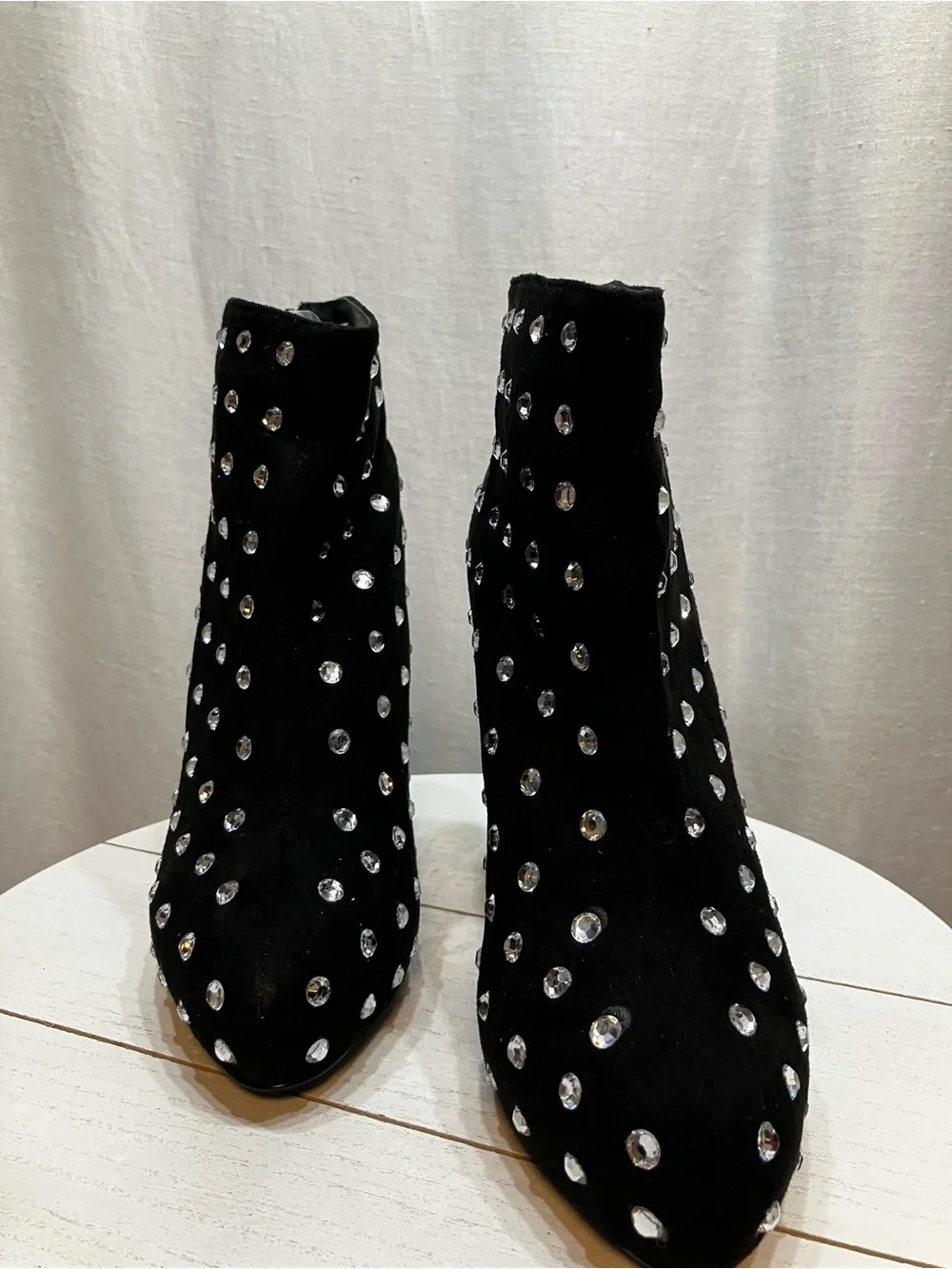 Scene Weaver Black Crystal-Studded High Heel Platform Ankle Boots 10 New in box.